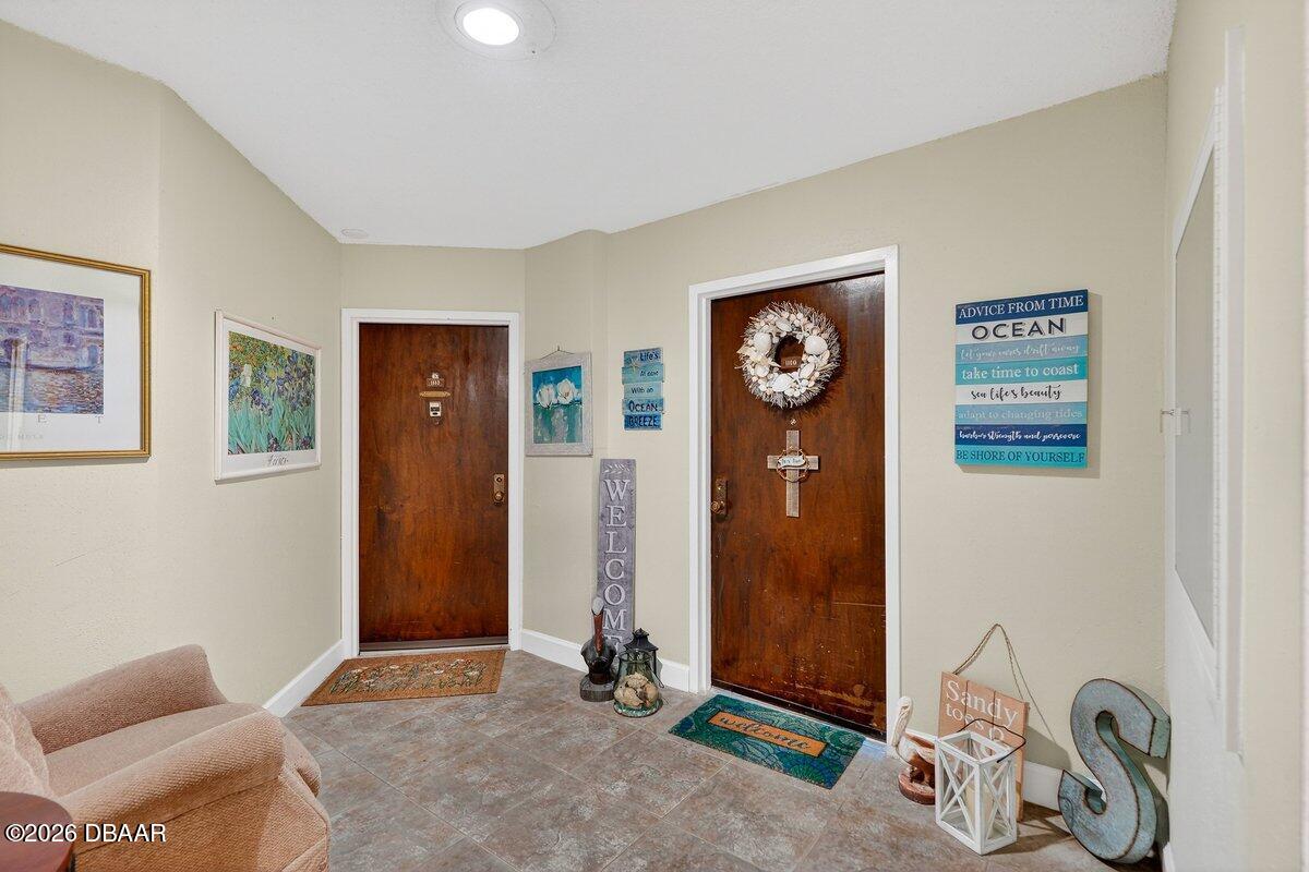 925 N Halifax Avenue