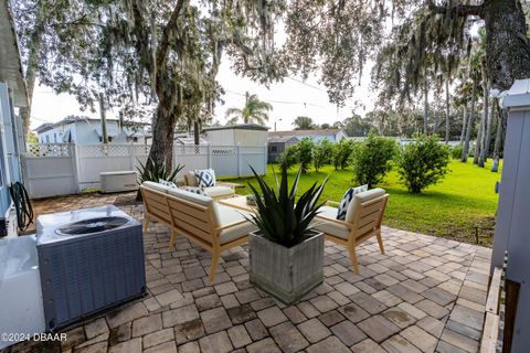 A home in New Smyrna Beach