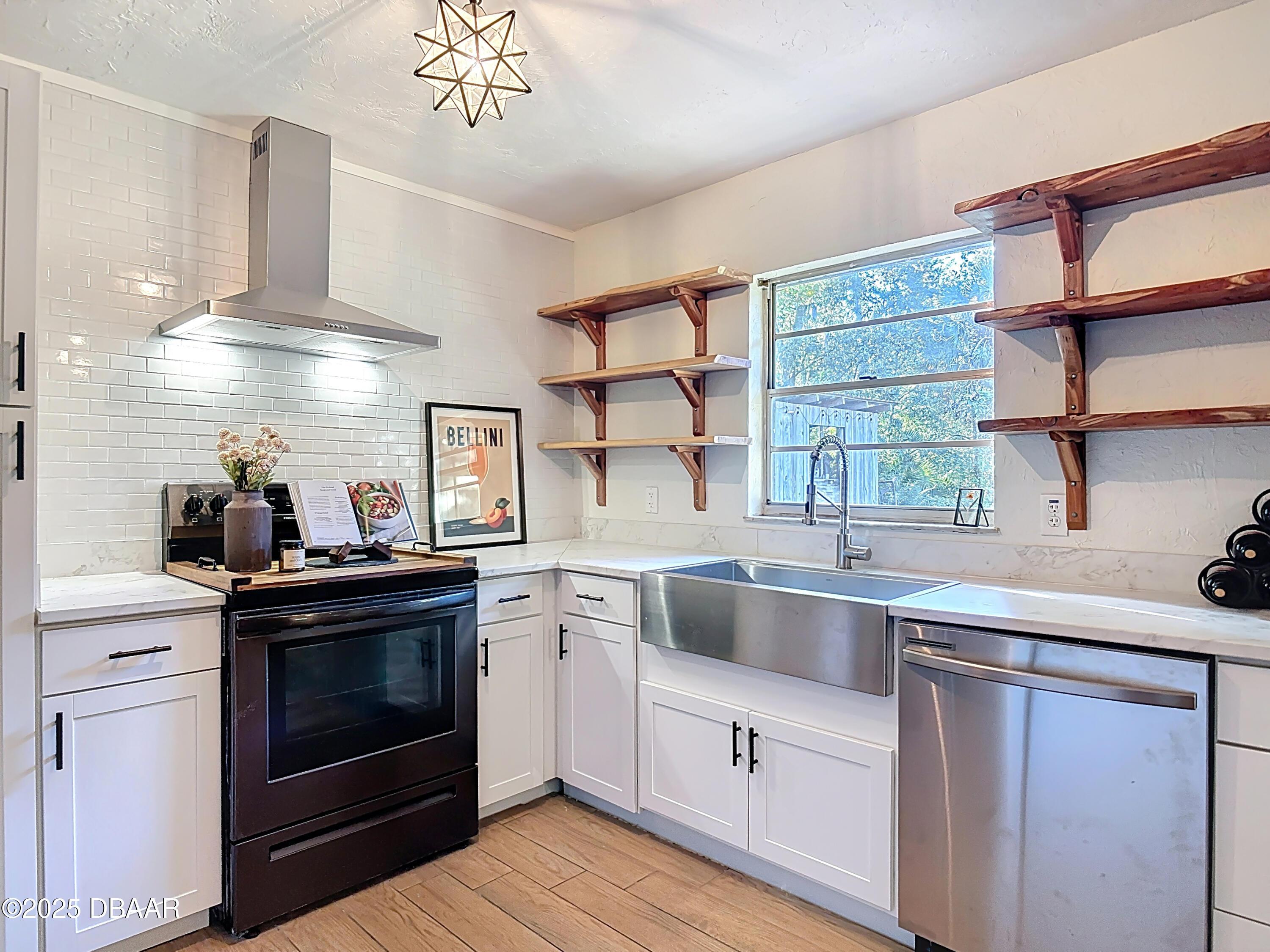 1611 Caroline Drive