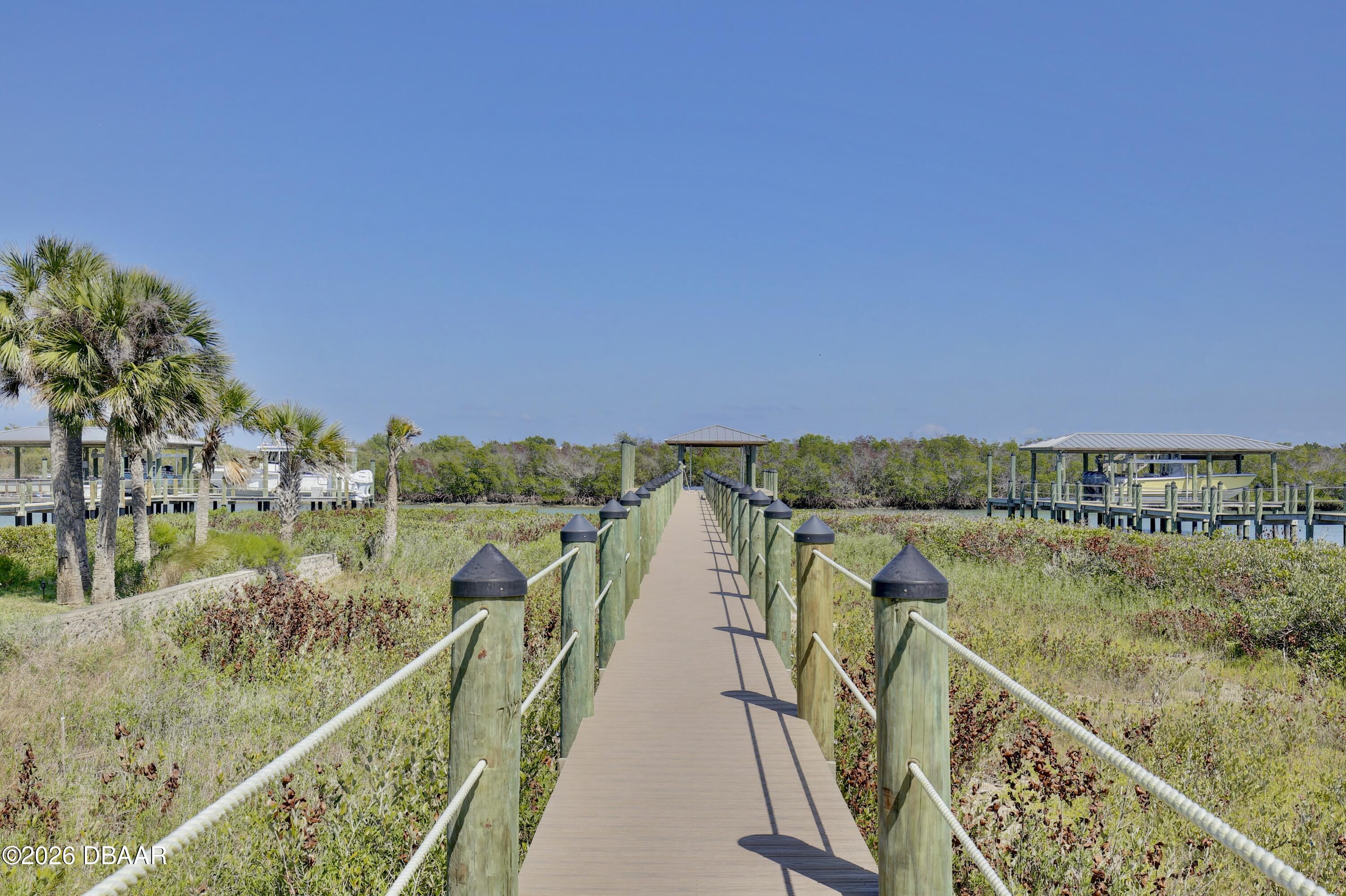 211 N Riverside Drive