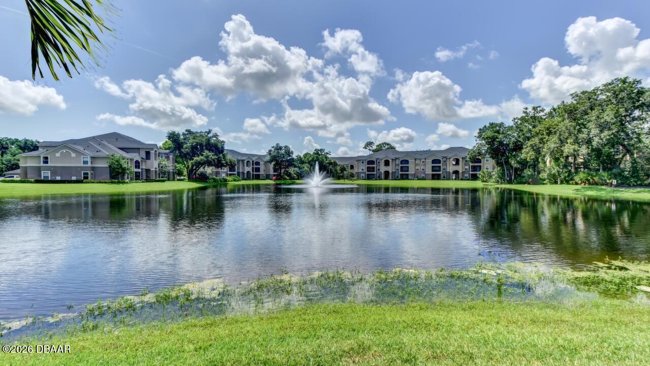 940 Village Trail