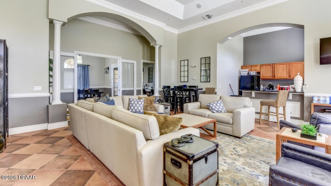 940 Village Trail