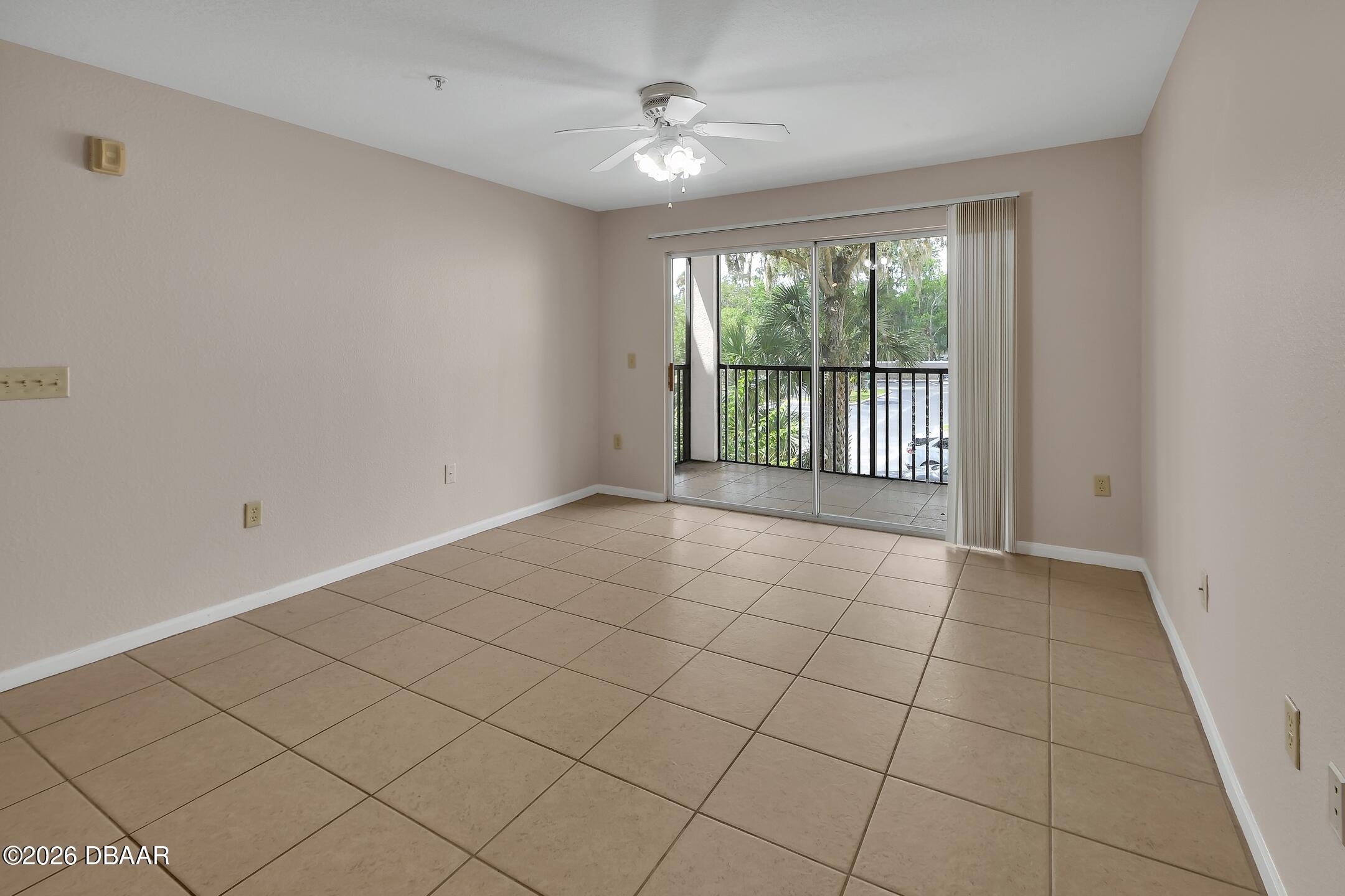 940 Village Trail