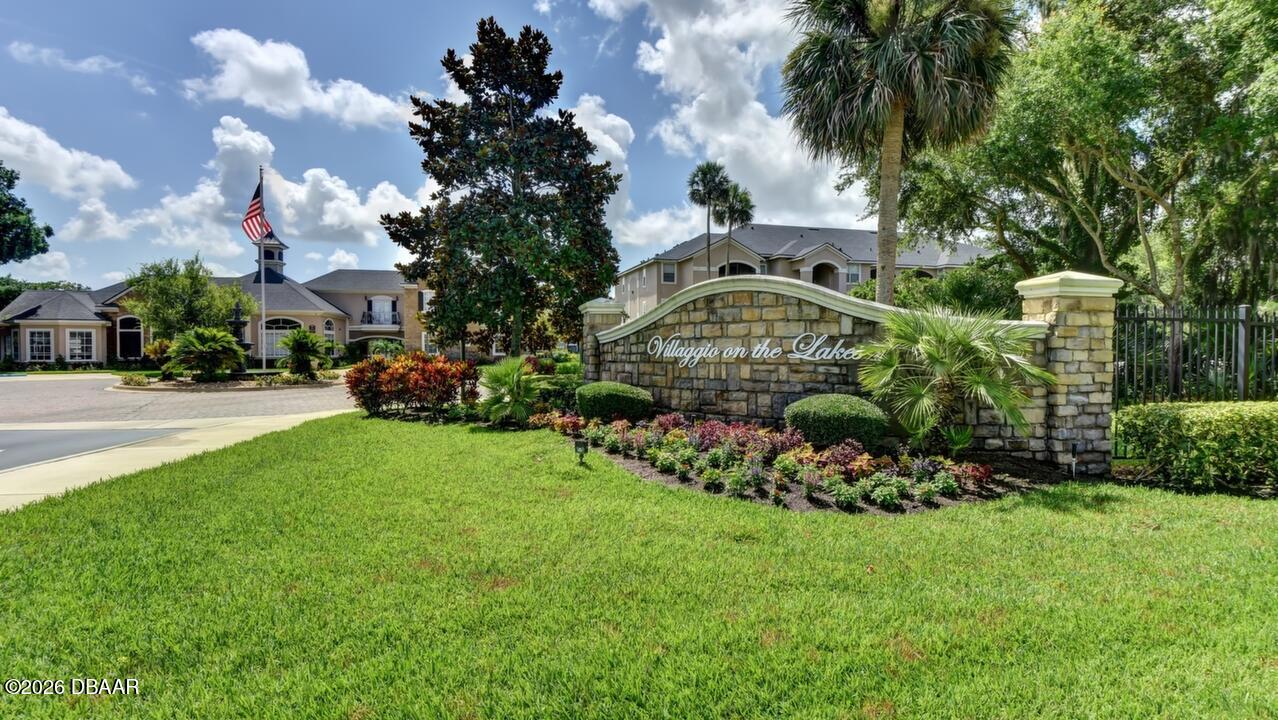940 Village Trail