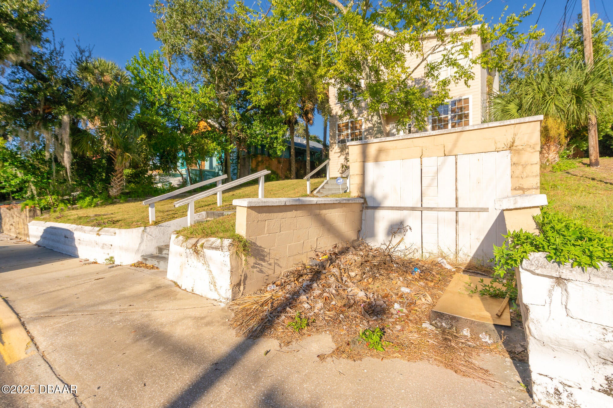 132 N Peninsula Drive
