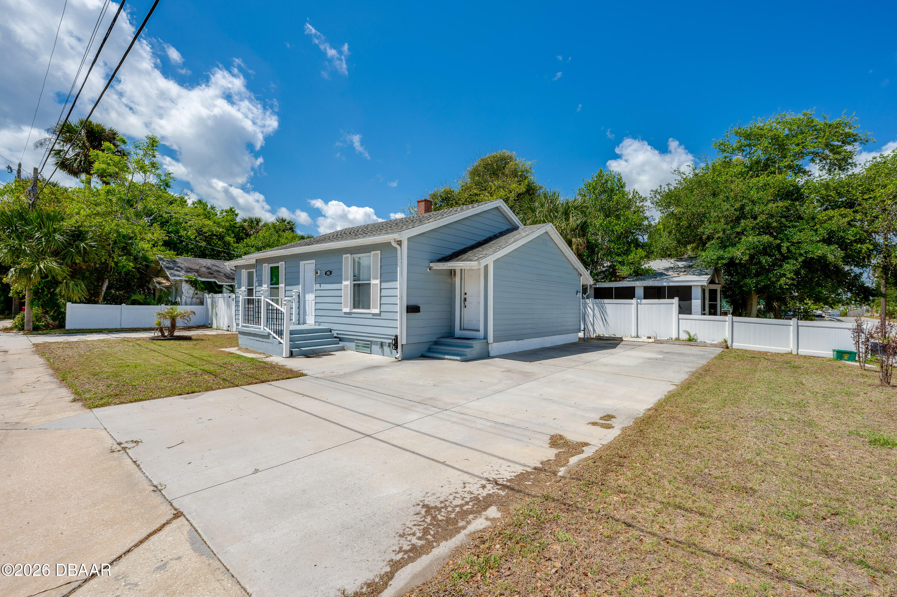 243 N Peninsula Drive
