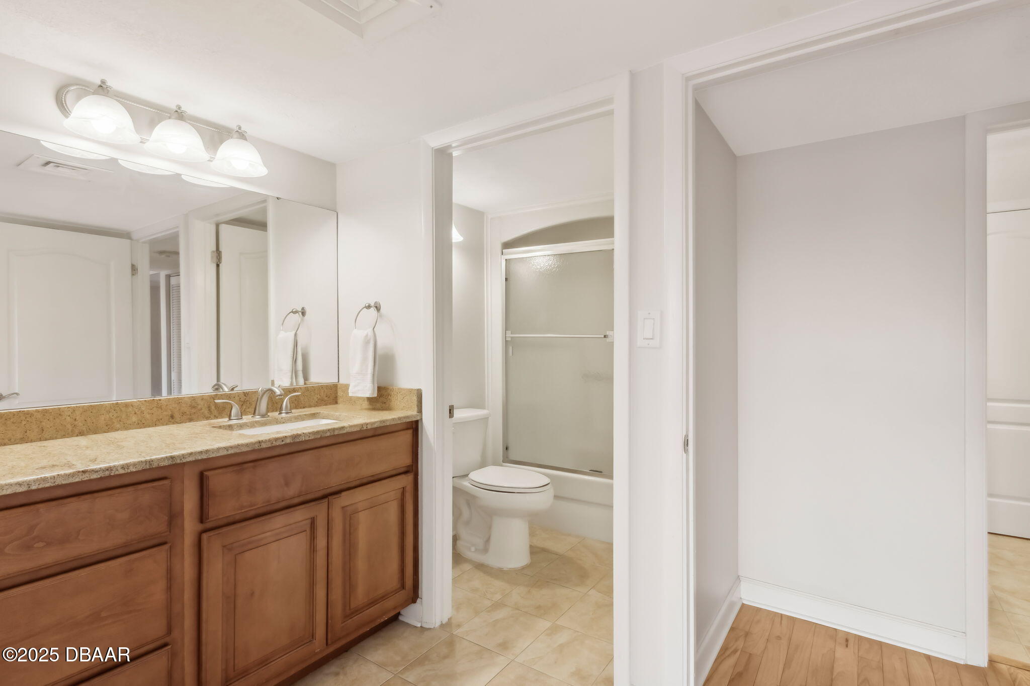 Jacksonville, Florida 32217, United States, 2 Bedrooms Bedrooms, ,2 BathroomsBathrooms,Residential,Active,21021