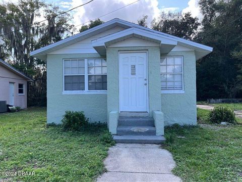 A home in Palatka