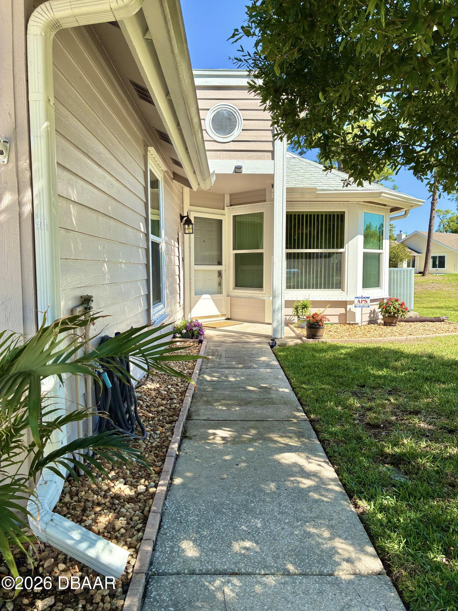 982 Breezemont Court