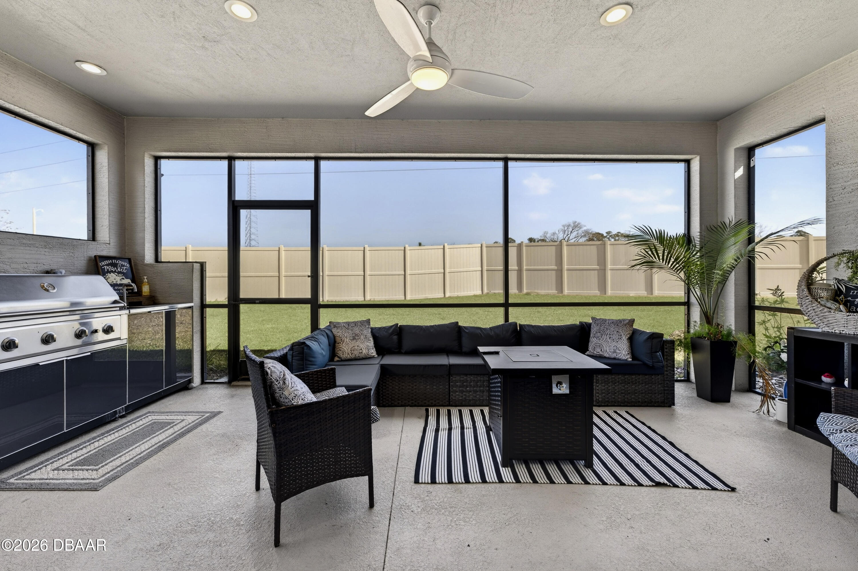 6203 W Fallsgrove Lane