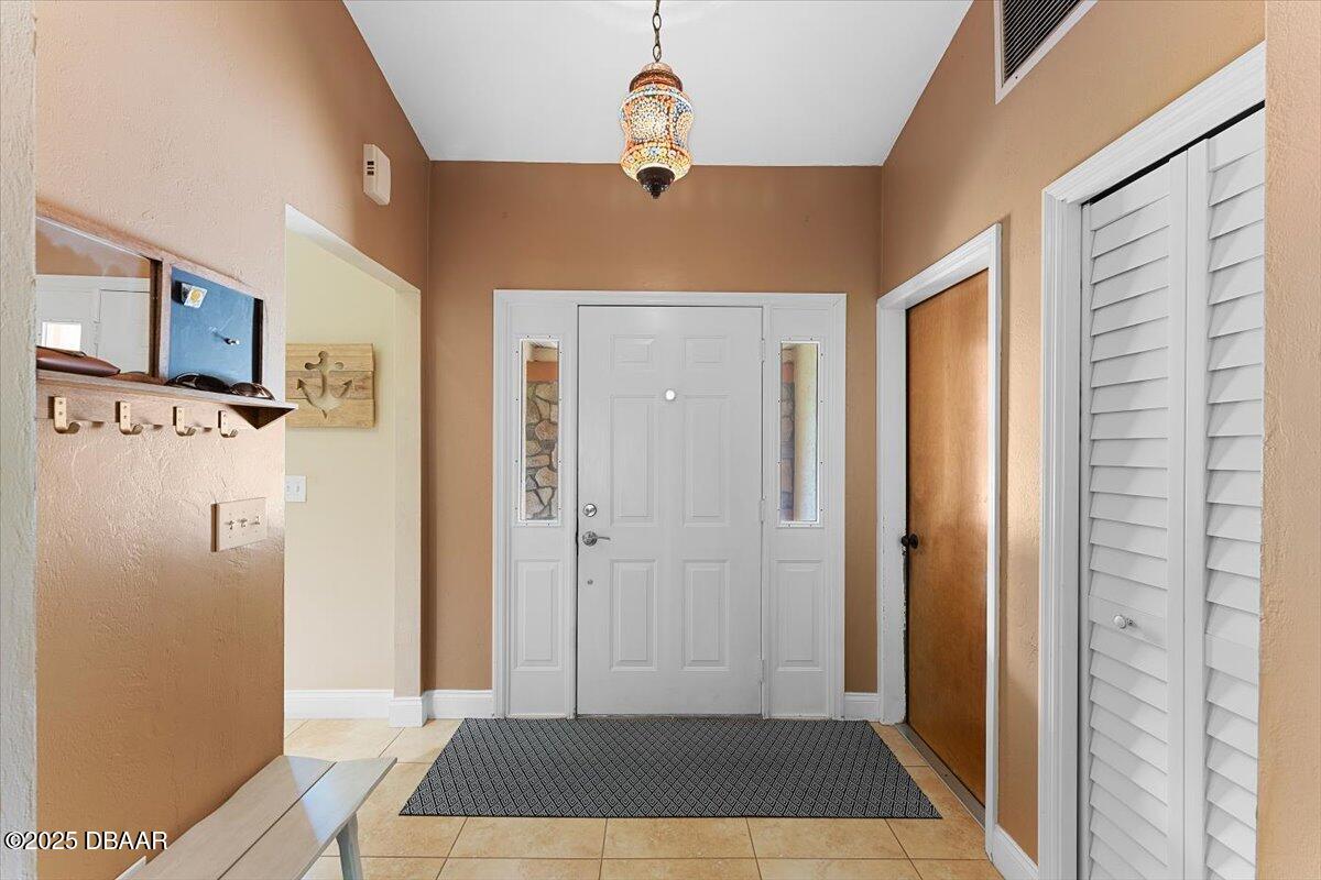 6225 Ranier Circle