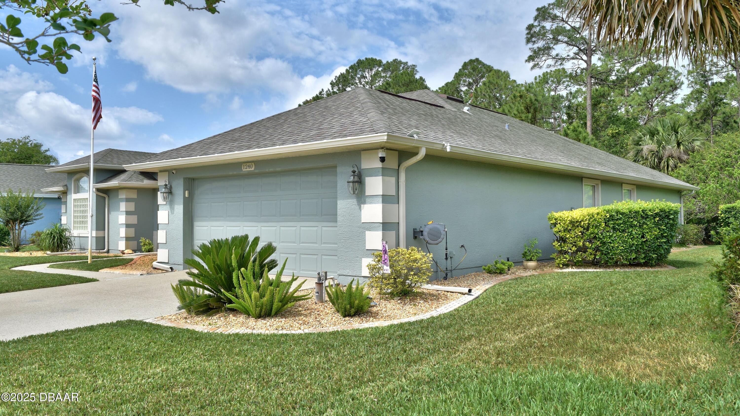 1240 Hampstead Lane