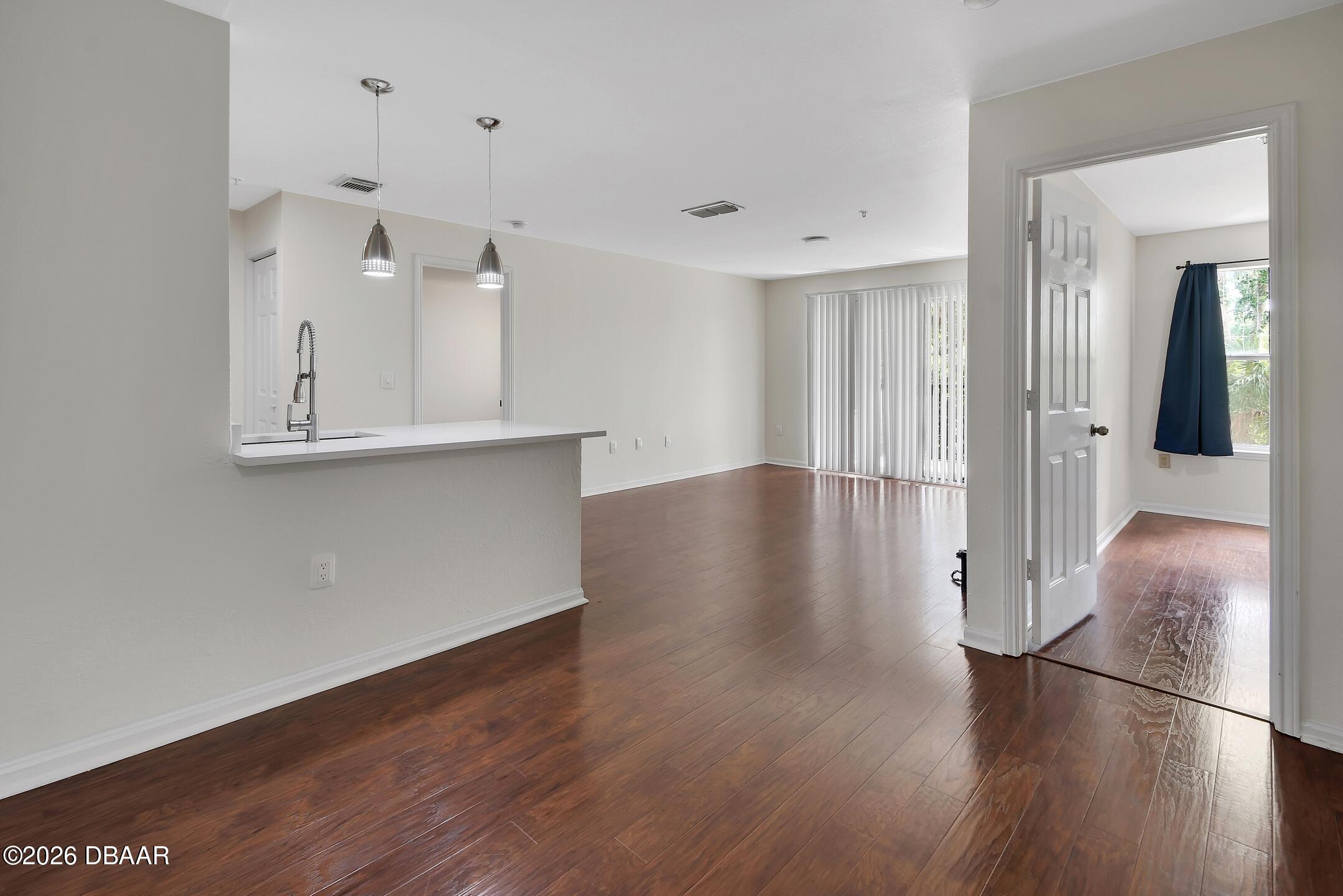 940 Village Trail