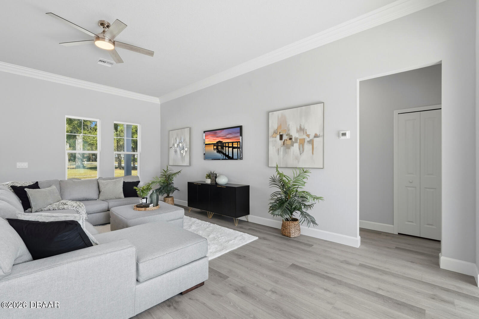 311 W Delaware Avenue