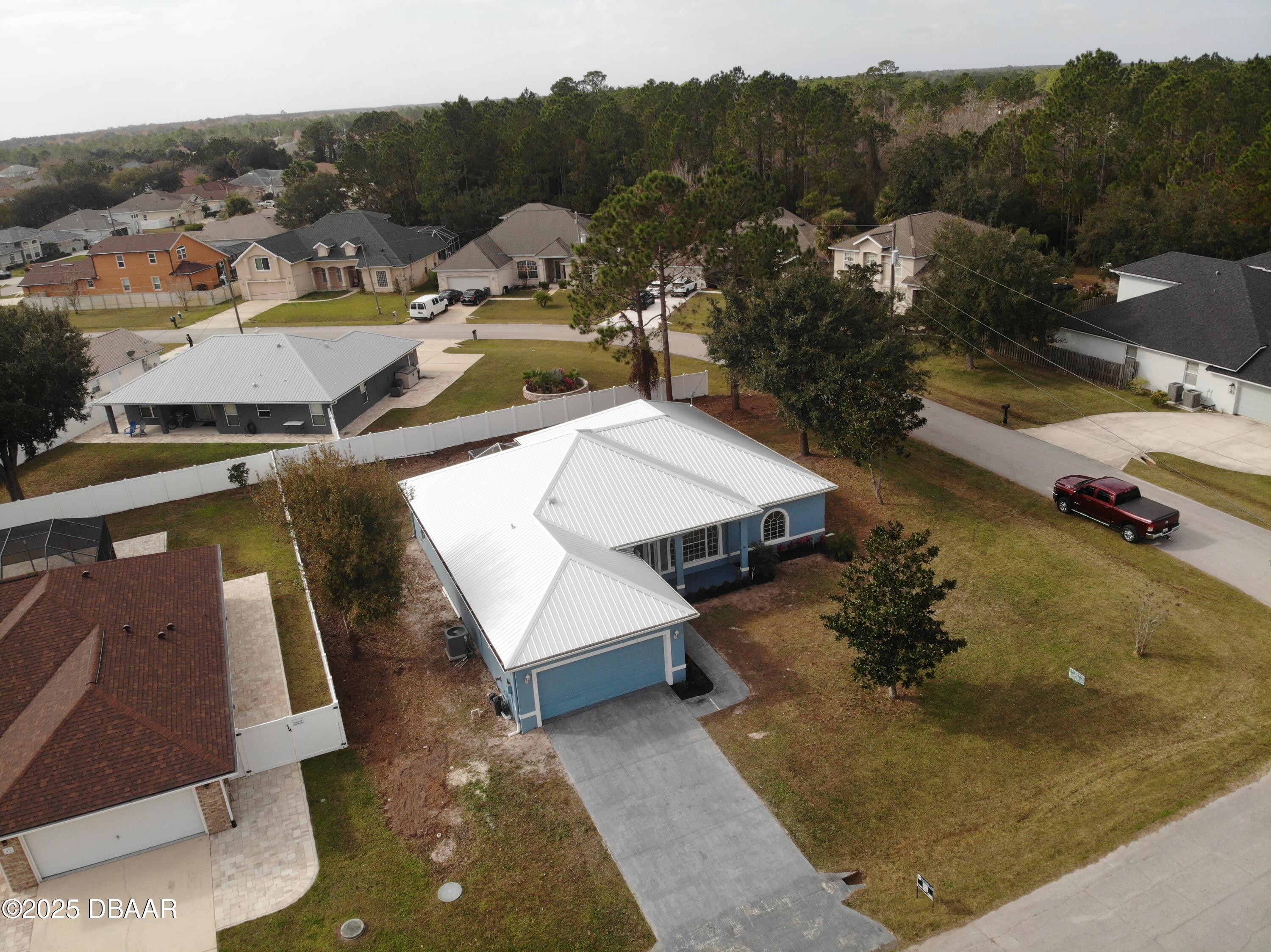 10 Lewis Shire Place