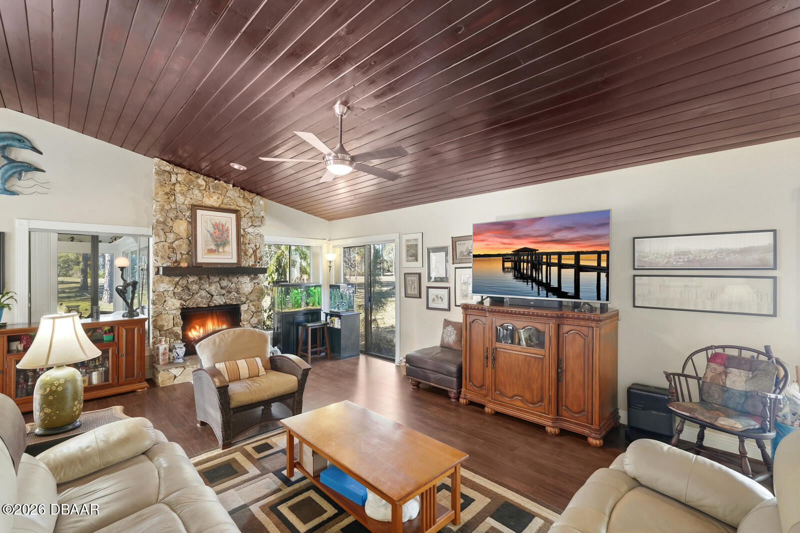 118 Meadowbrook Circle