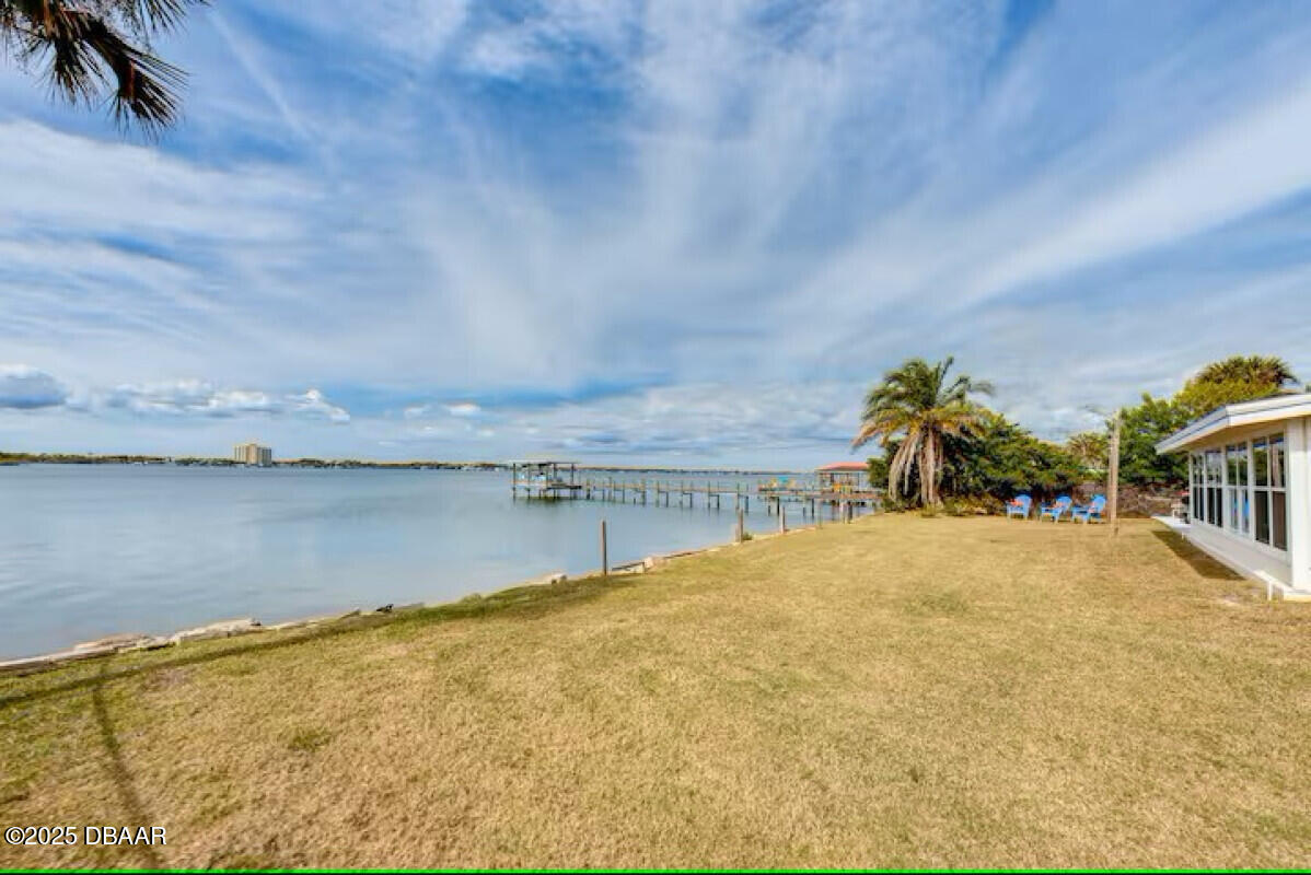 3134 S Peninsula Drive