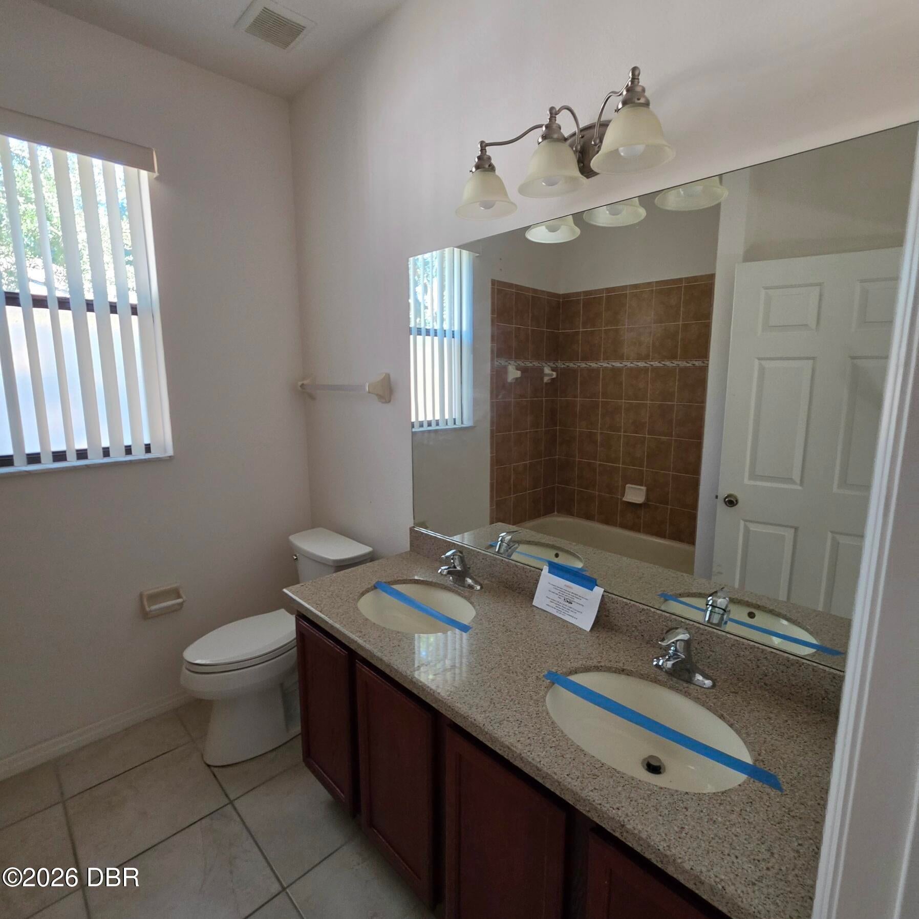 408 Country View Circle