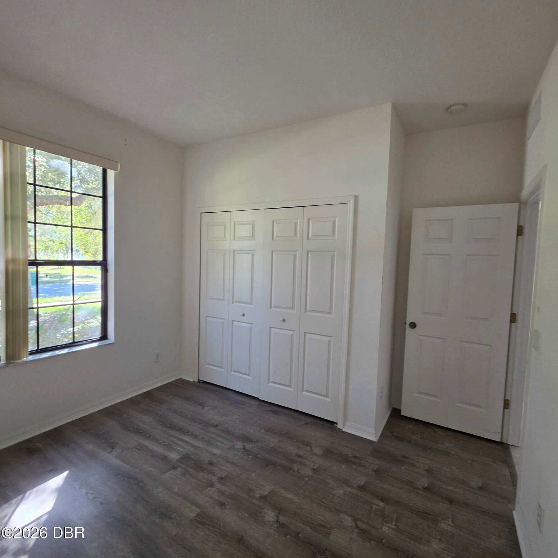 408 Country View Circle