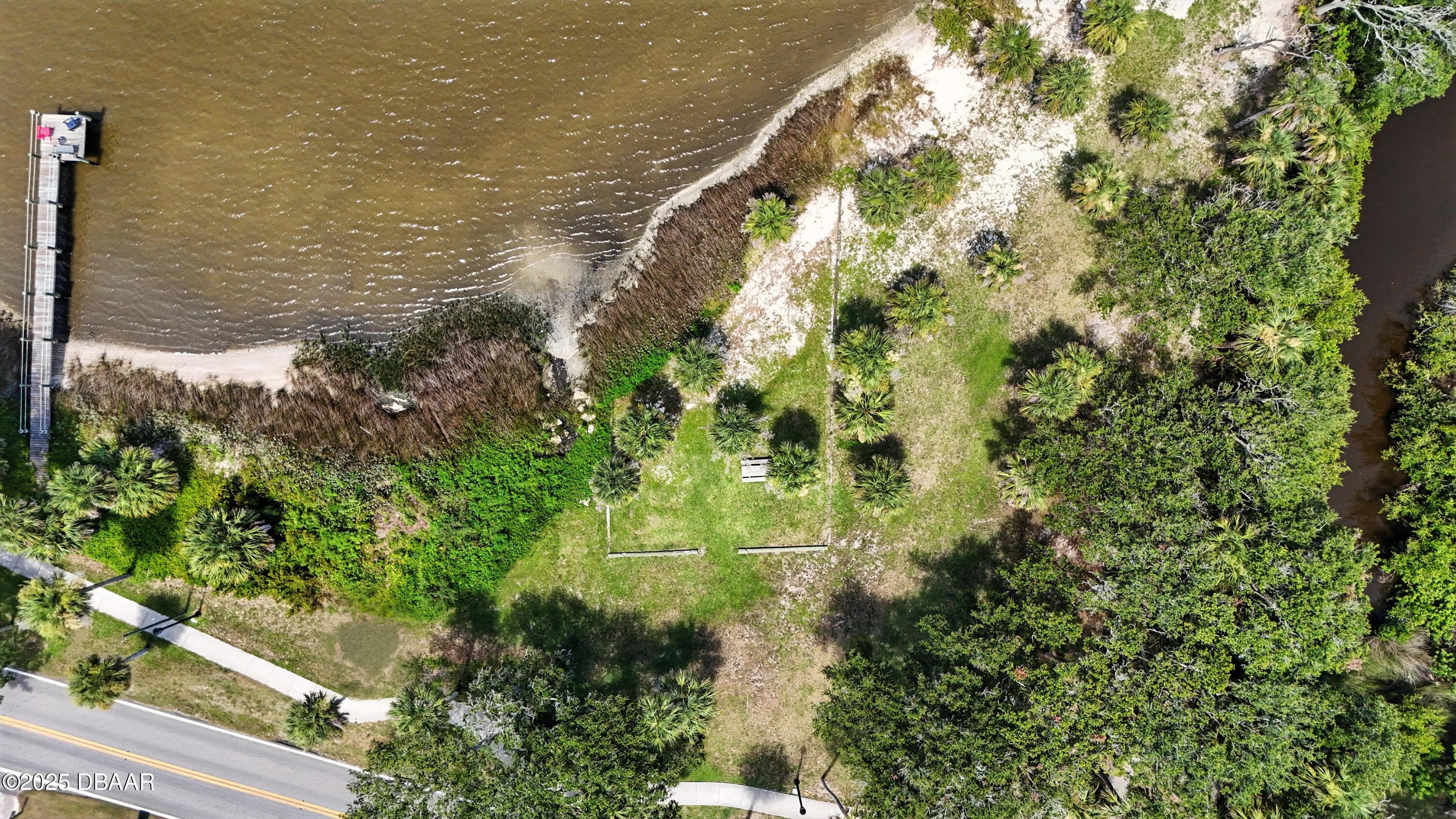 1146 Riverside Drive