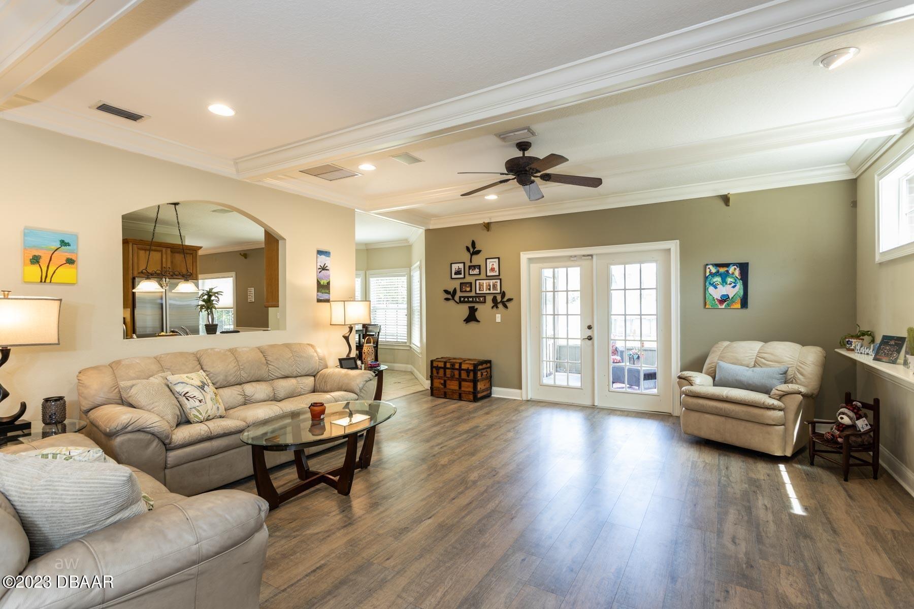 10 Foxhunter Flat