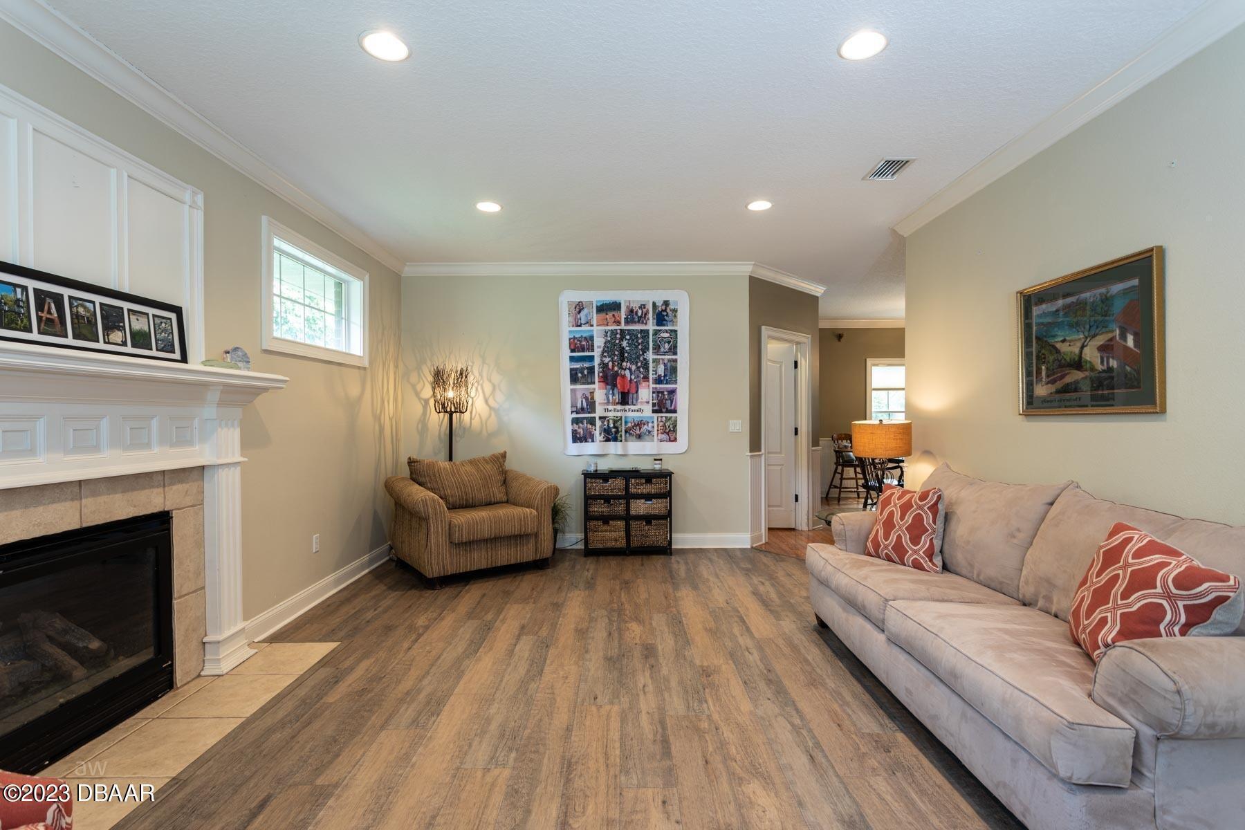 10 Foxhunter Flat