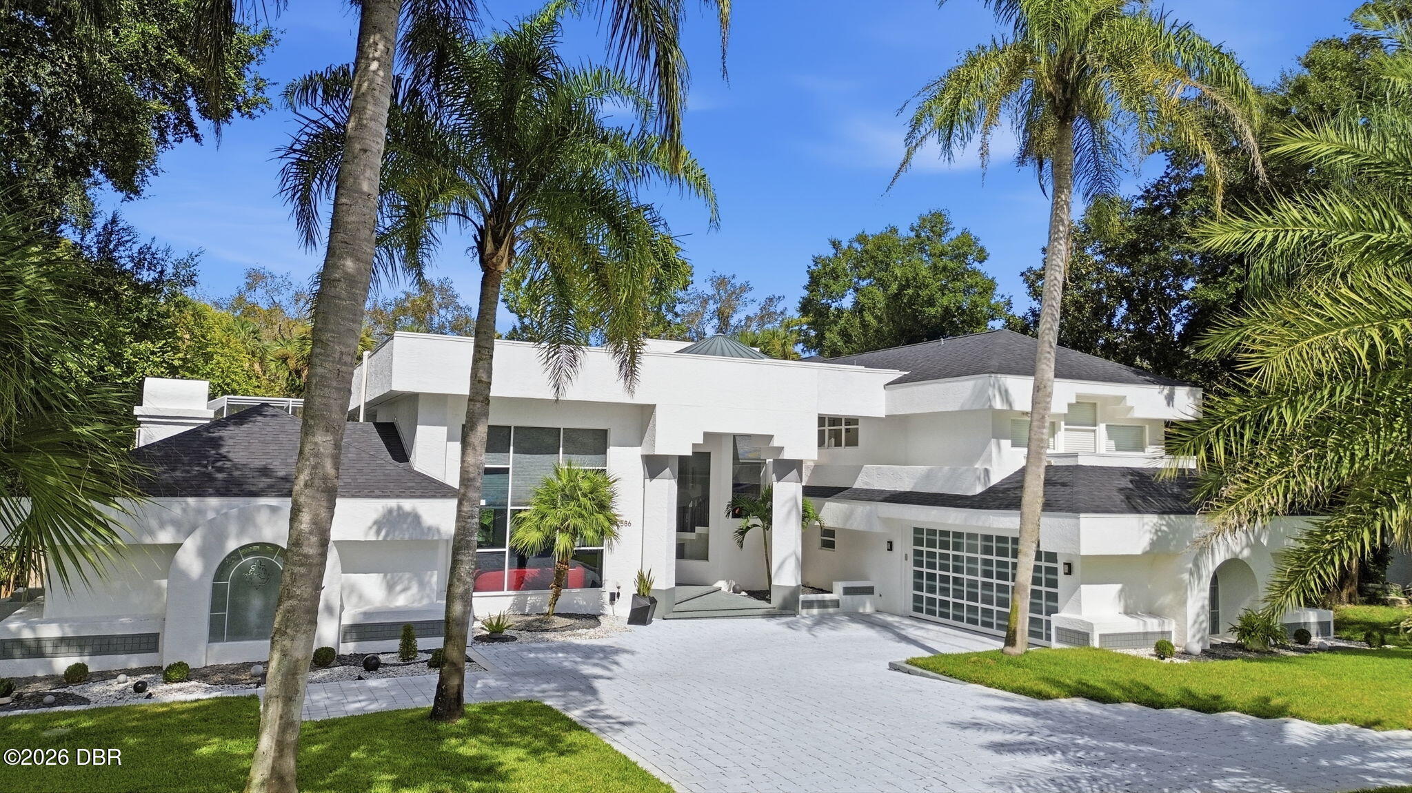2586 E Spruce Creek Boulevard