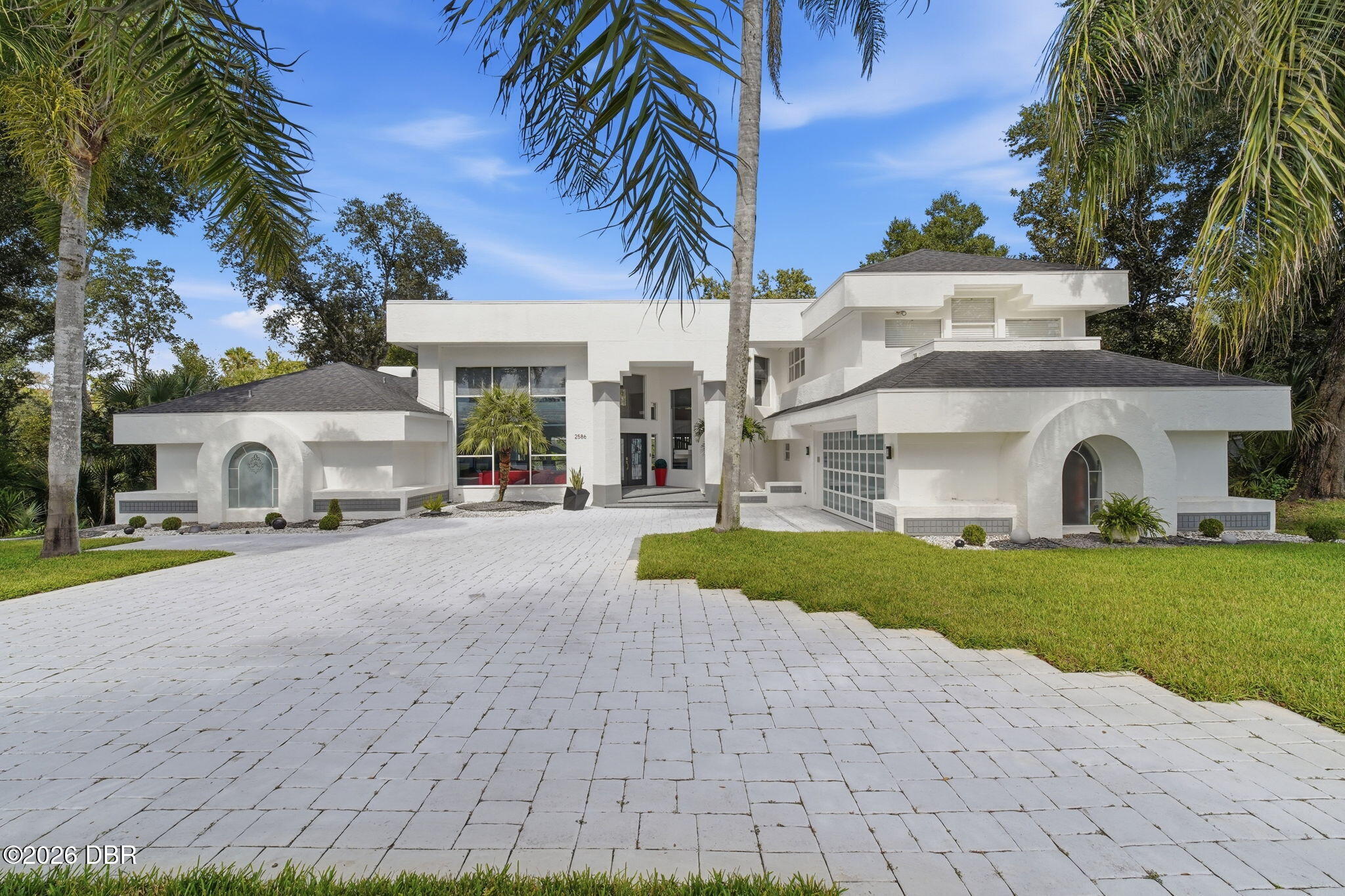 2586 E Spruce Creek Boulevard