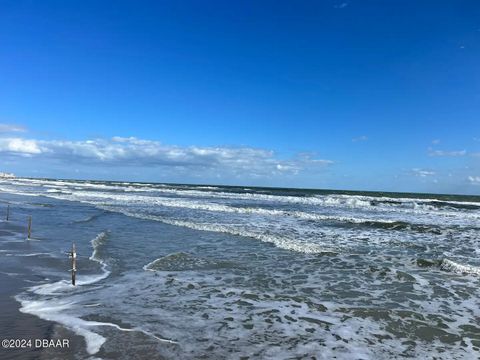 A home in Daytona Beach