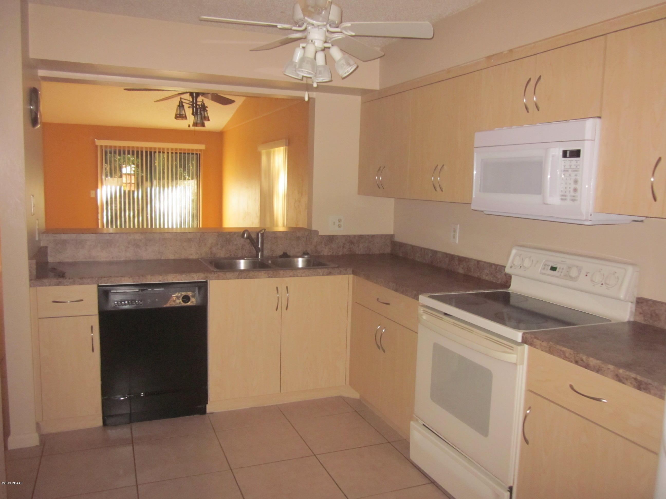 862 Stonybrook Circle