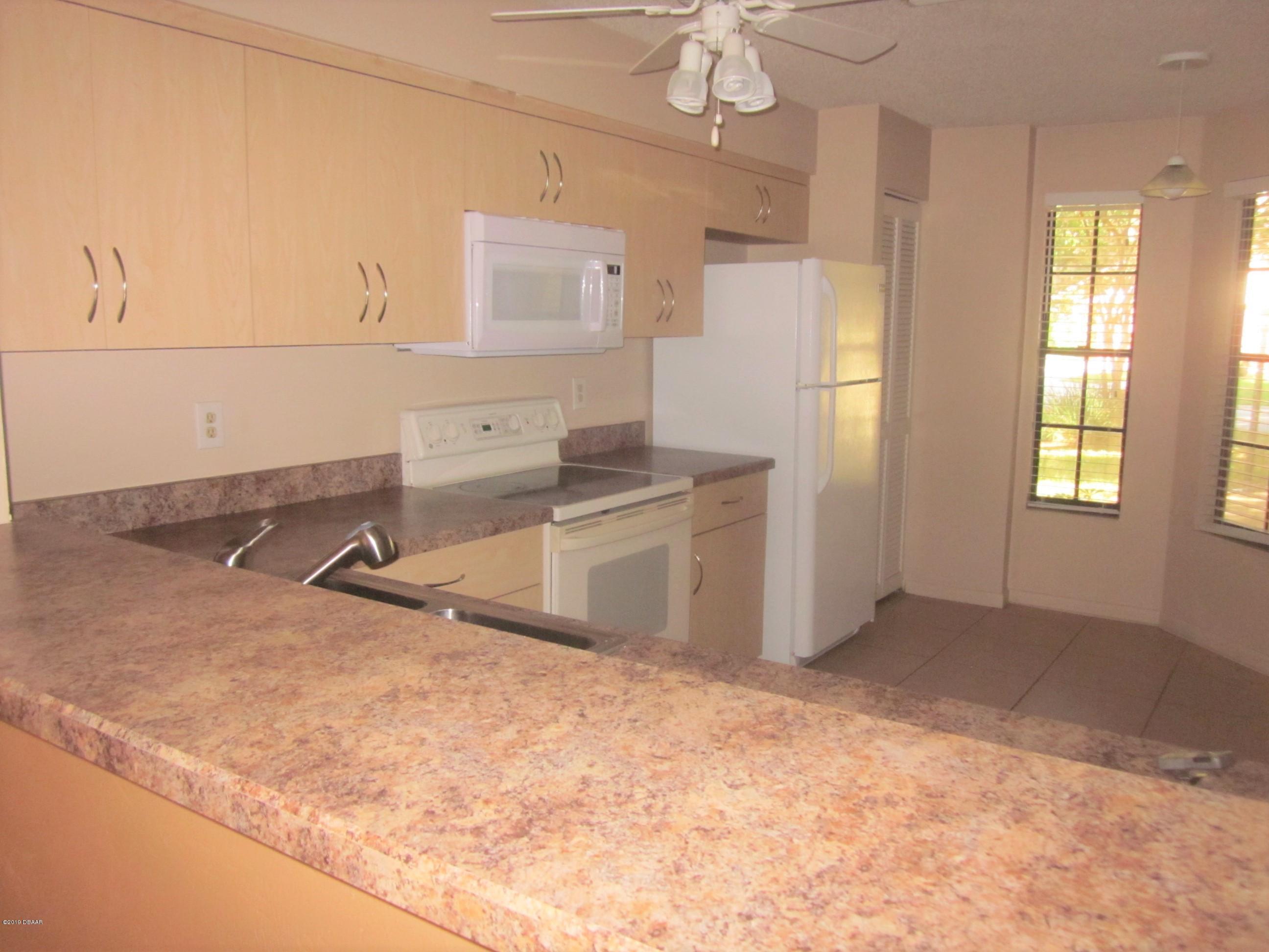 862 Stonybrook Circle