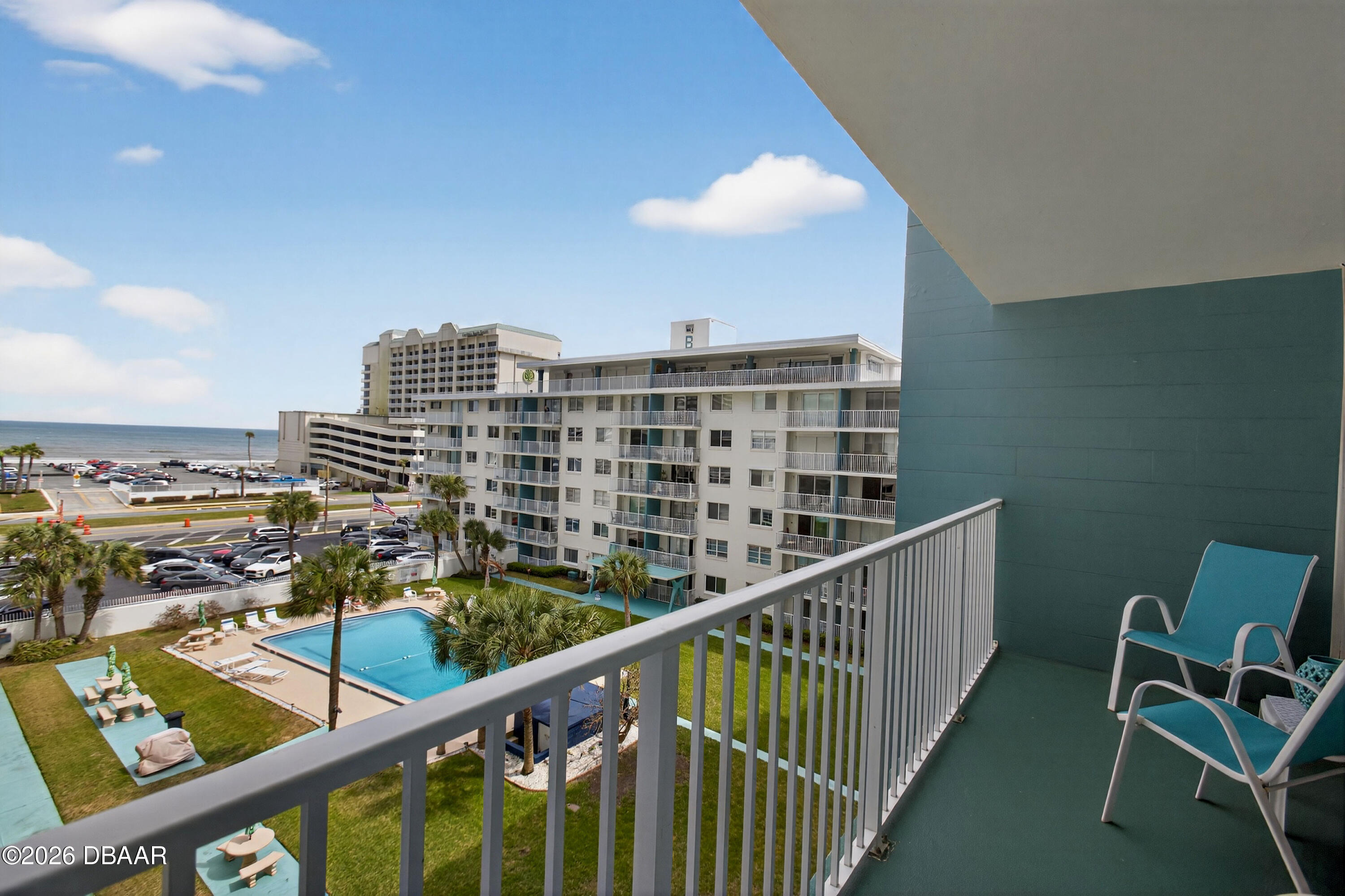 2727 N Atlantic Avenue