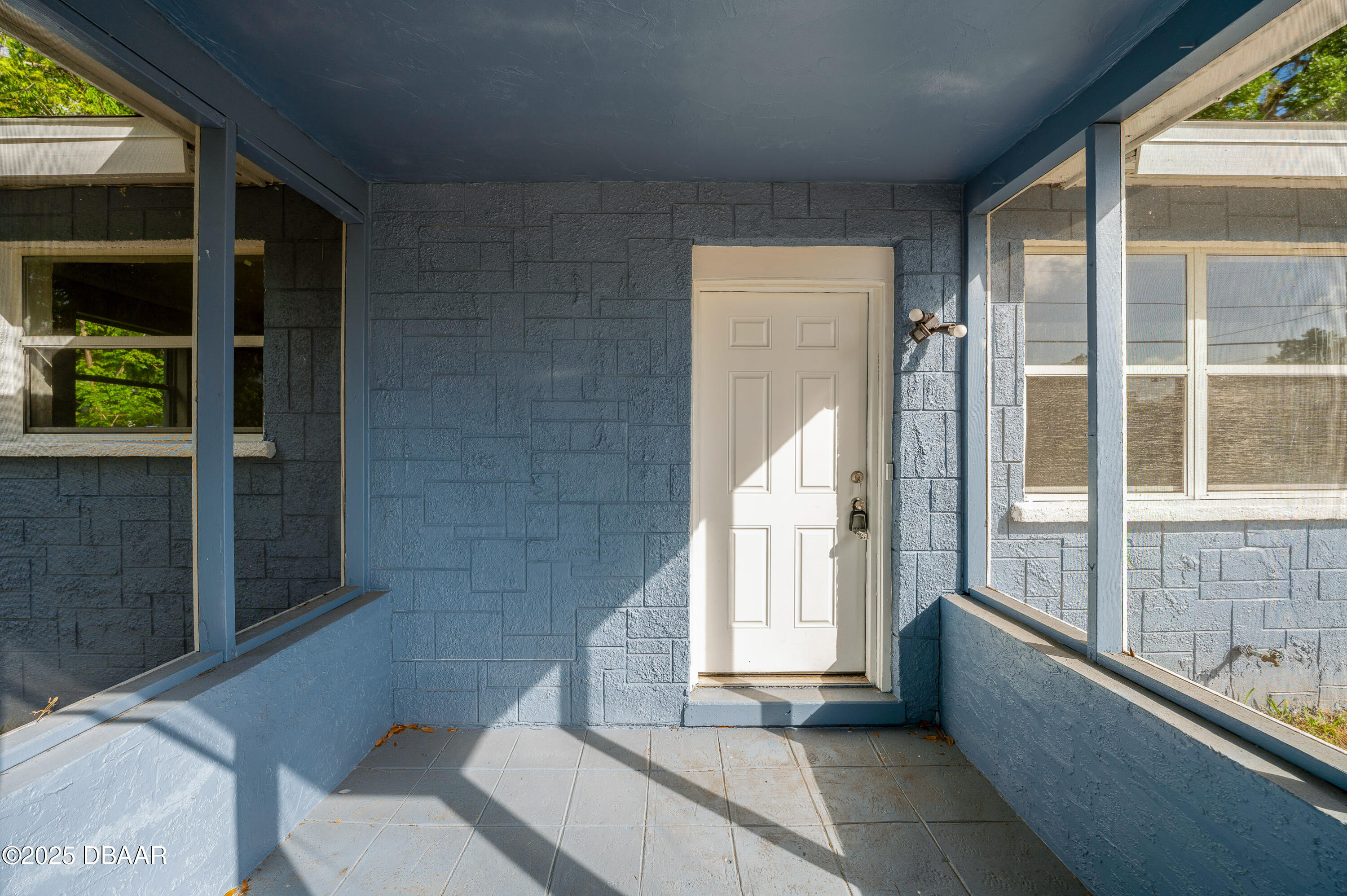 906 Magnolia Avenue