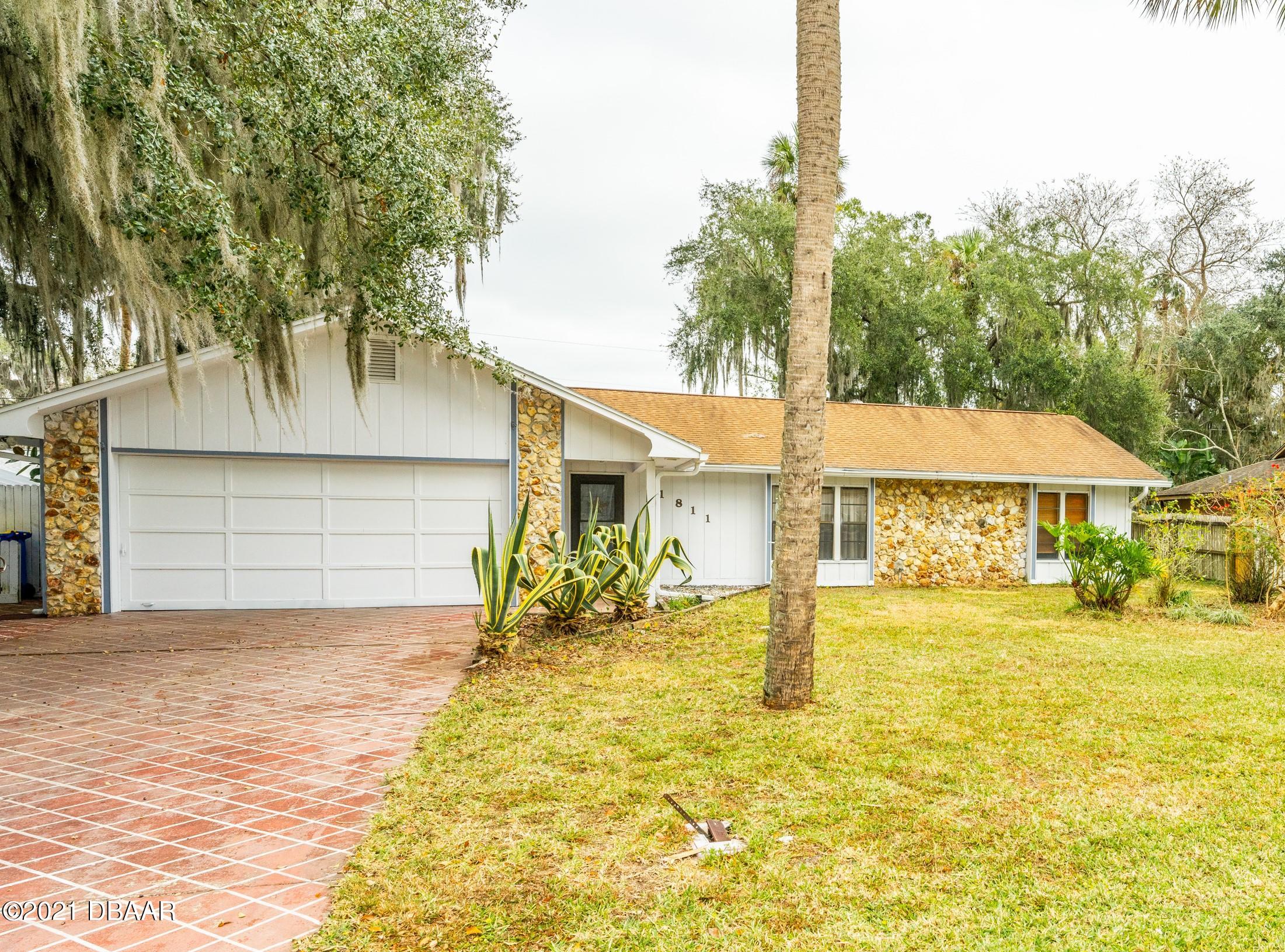 Photo 1 of 15 — 1811 Mango Tree Drive, Edgewater, FL 32132