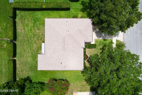 A home in South Daytona