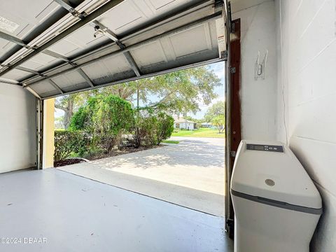 A home in South Daytona