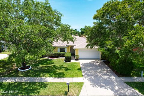 A home in South Daytona