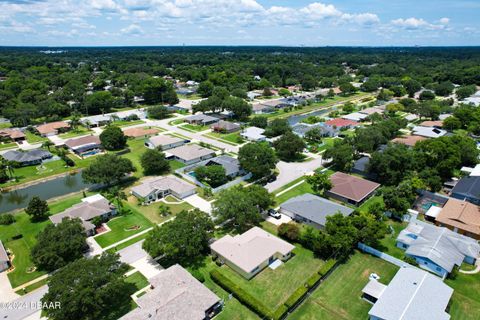 A home in South Daytona