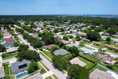 A home in South Daytona