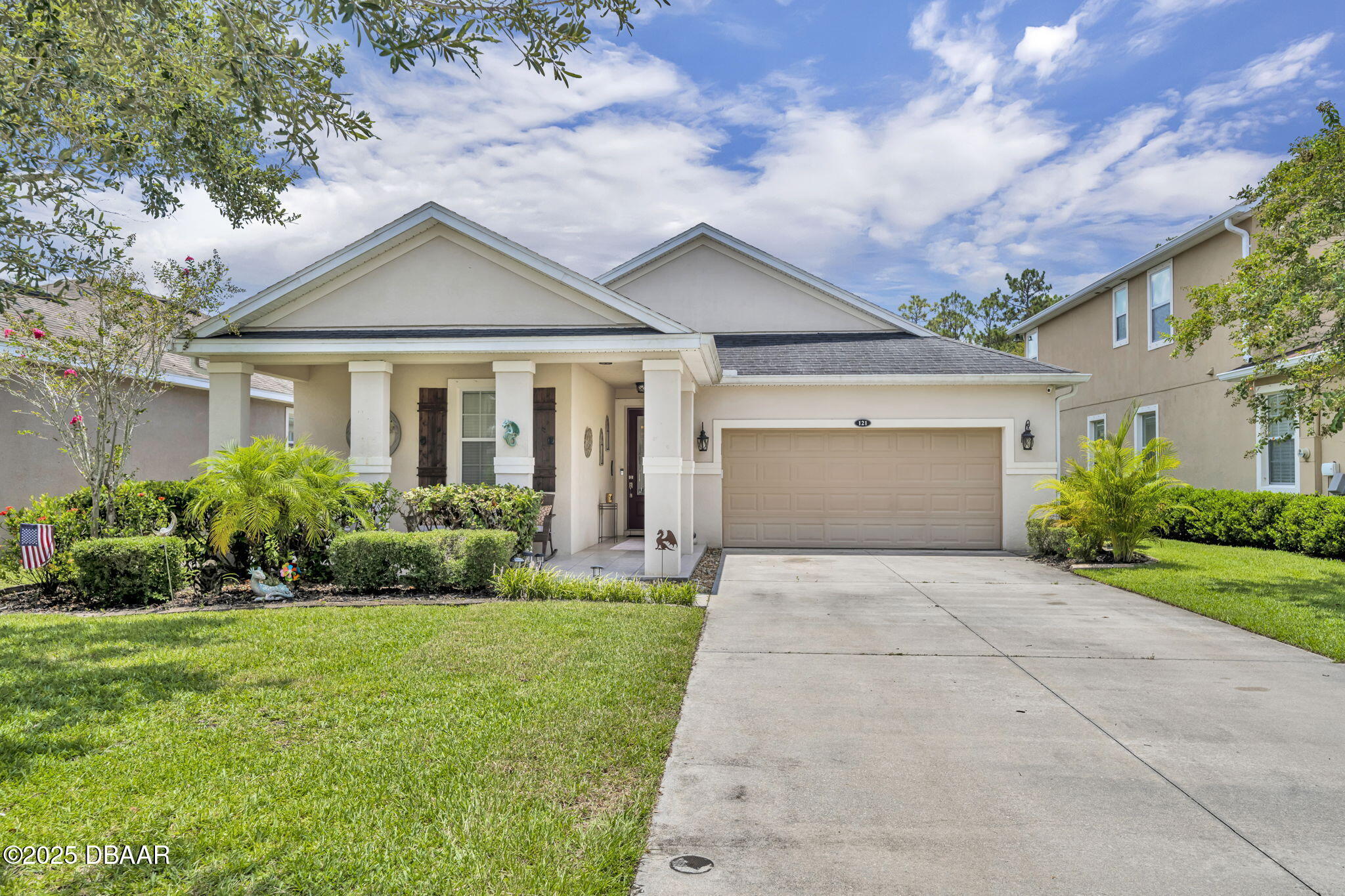 121 Grande Berwick Court