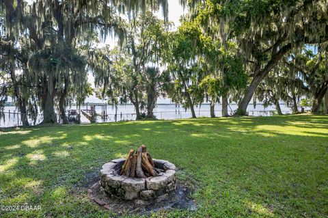 A home in East Palatka