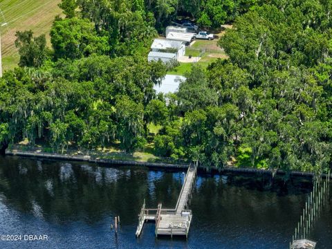 A home in East Palatka