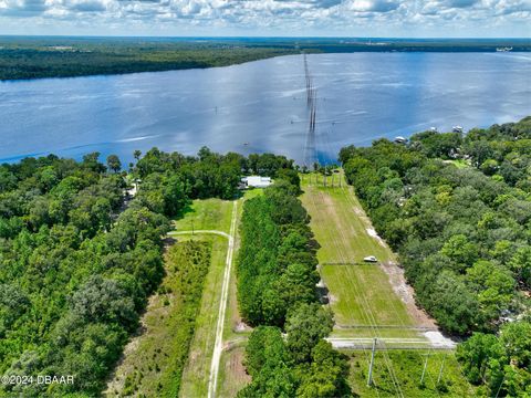 A home in East Palatka