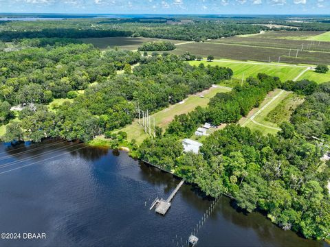 A home in East Palatka