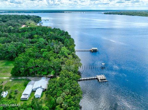 A home in East Palatka