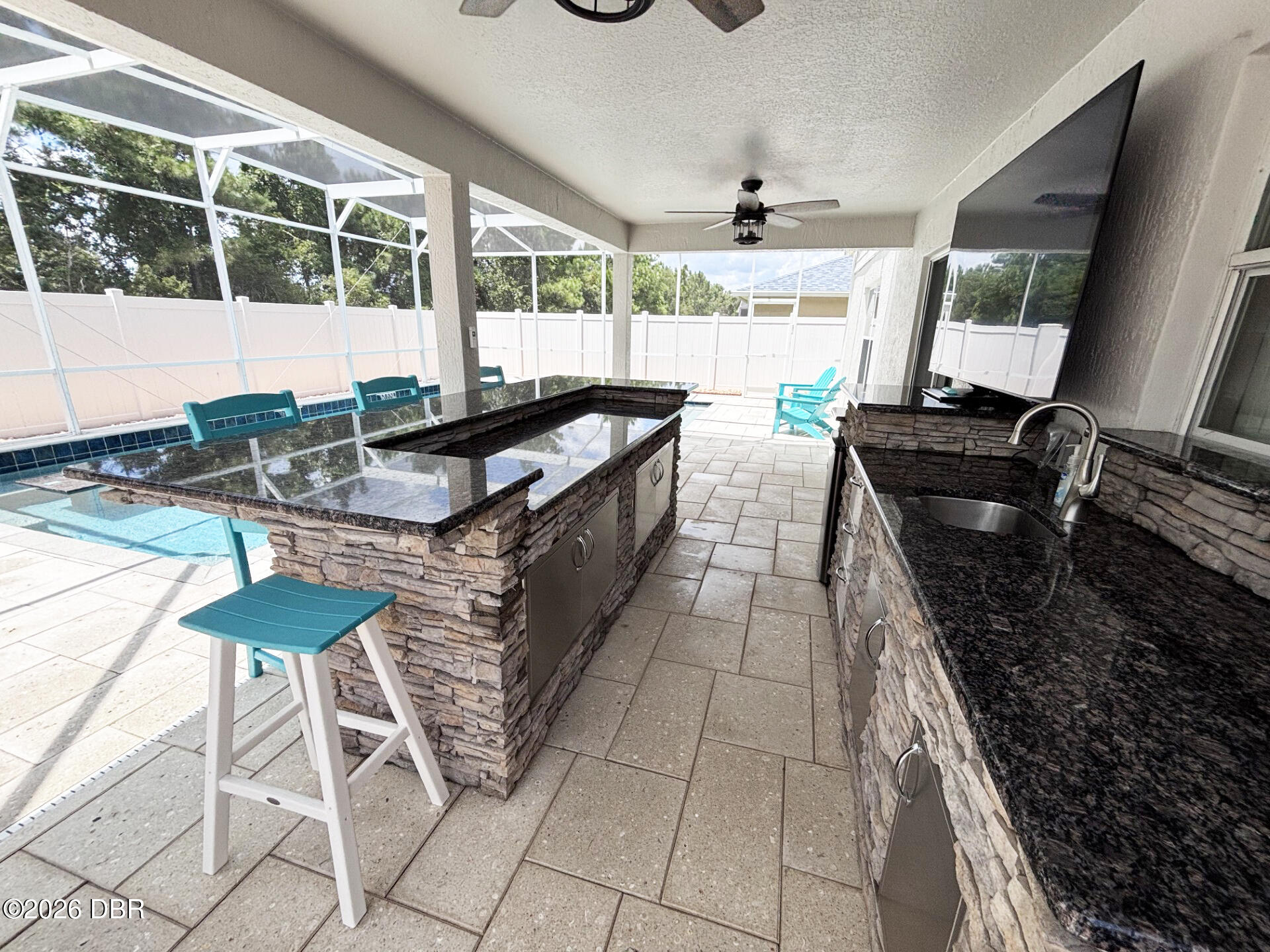 552 Aeolian Drive