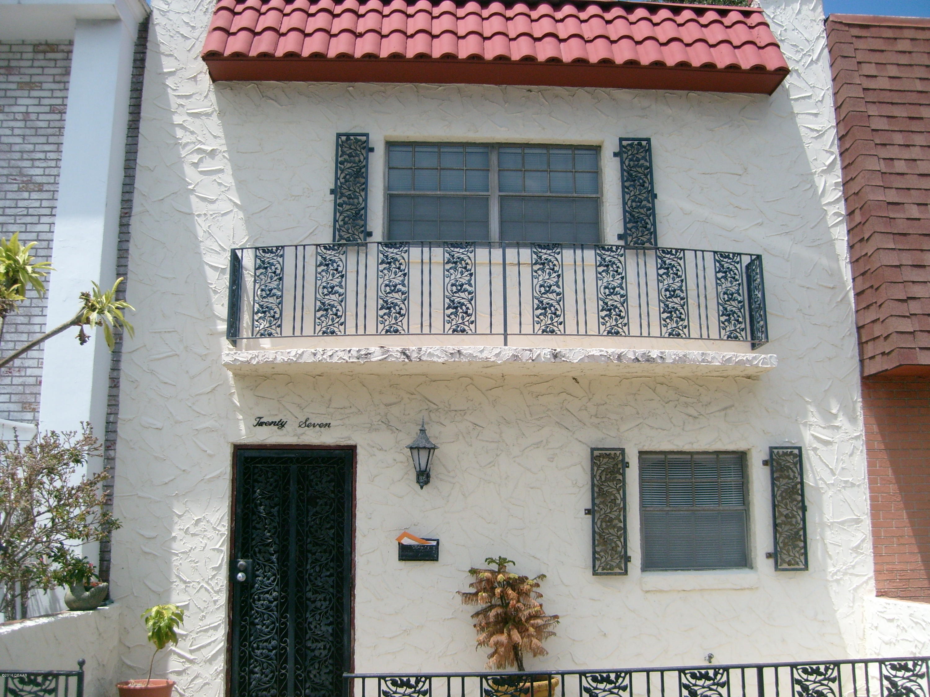 Photo 1 of 15 — 625 N Halifax Avenue 27, Daytona Beach, FL 32118