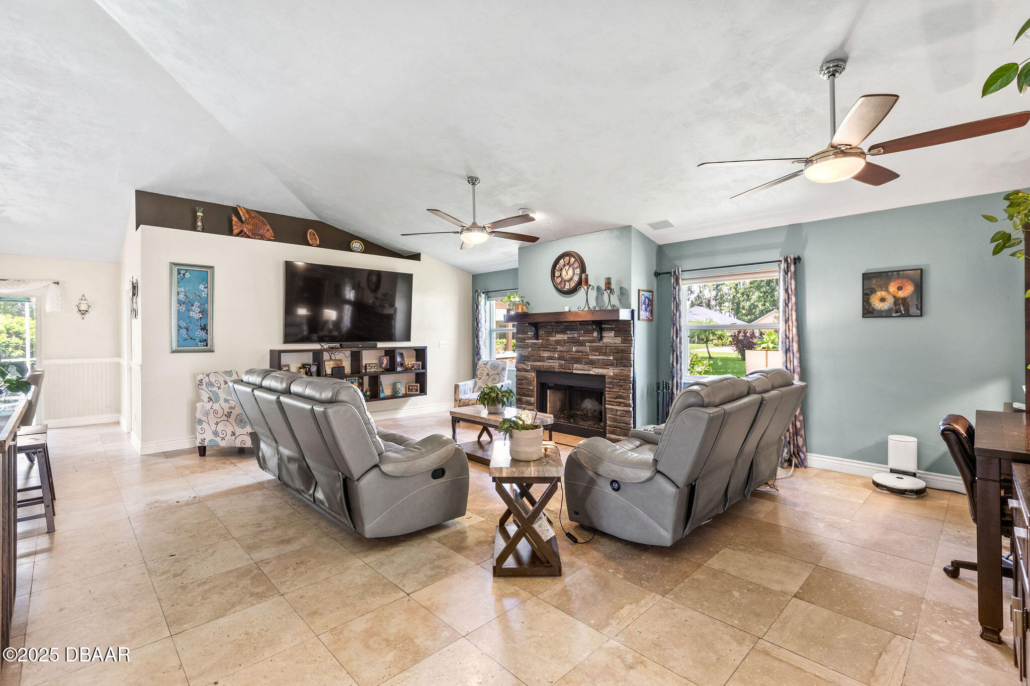 6109 Sabal Point Circle