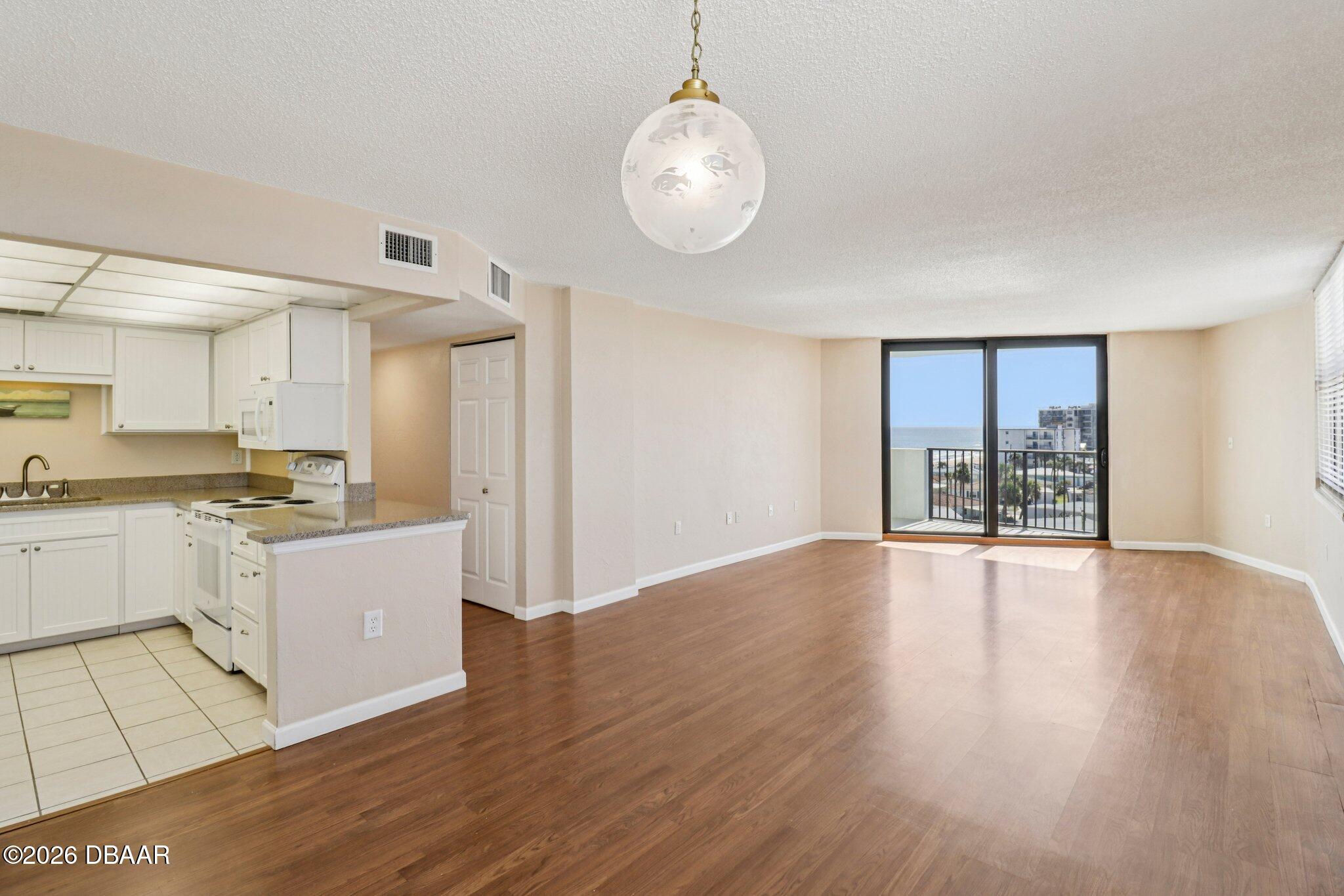 1415 Ocean Shore Boulevard