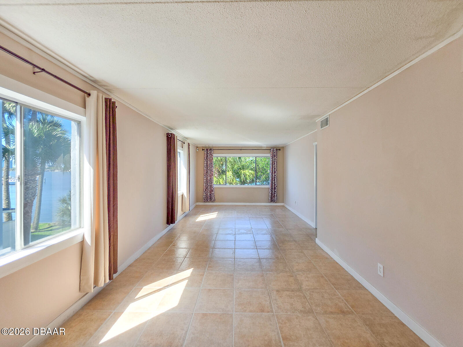 415 N Halifax Avenue